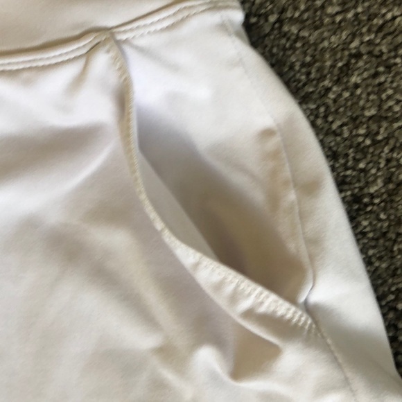 Golf skort( - Picture 2 of 6